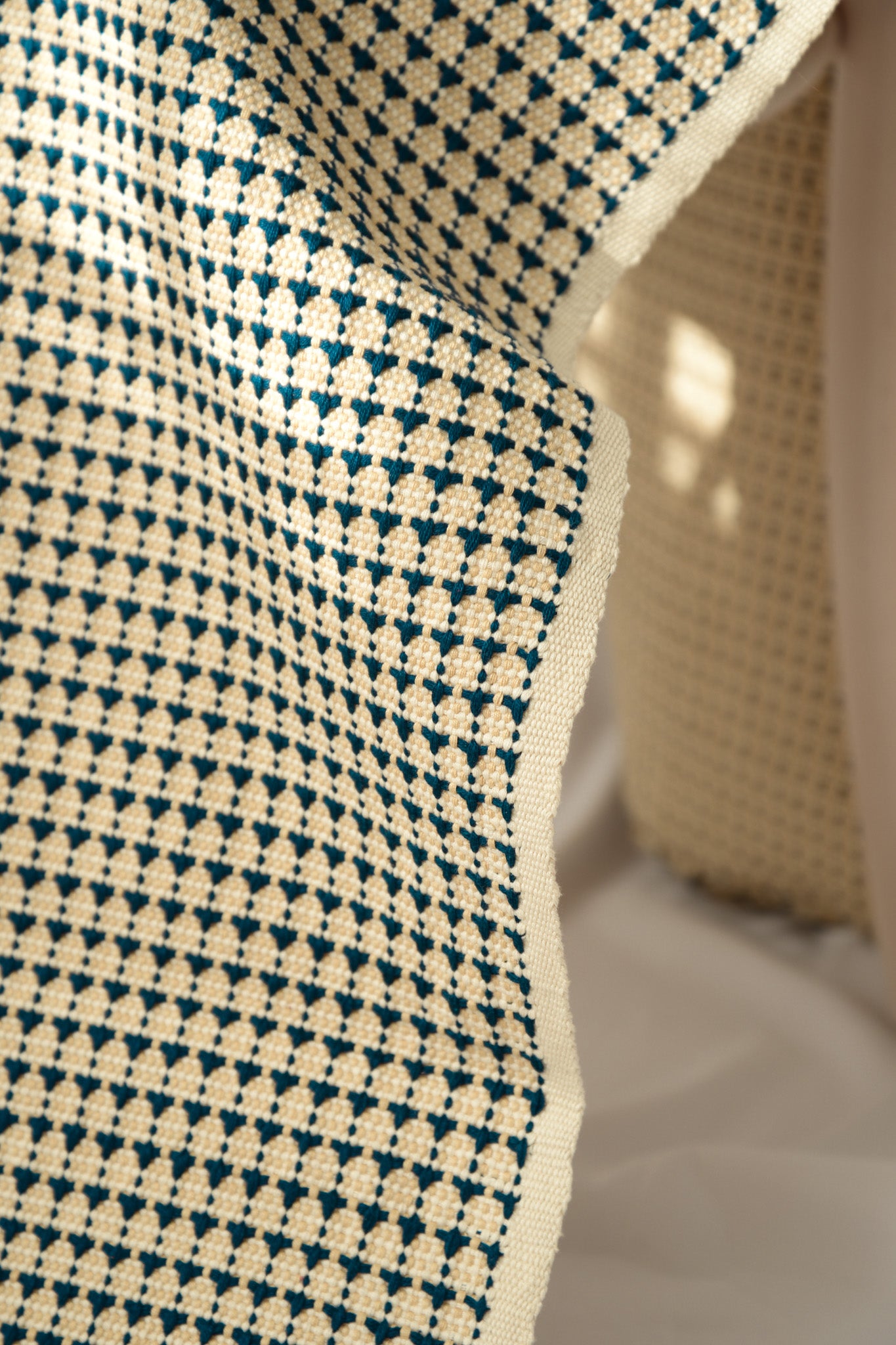 Costa Table runner