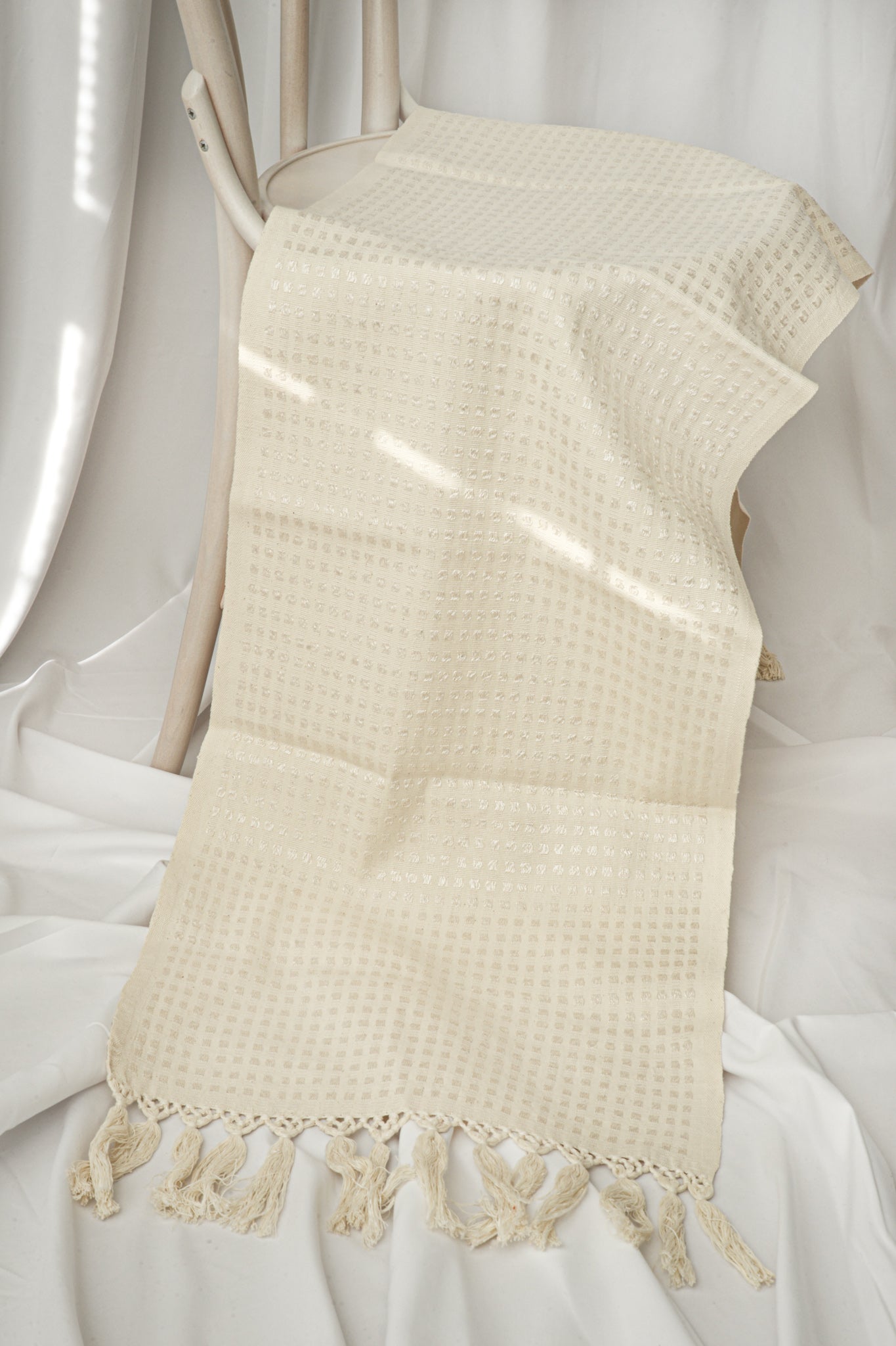 Glimmer Squares Table runner