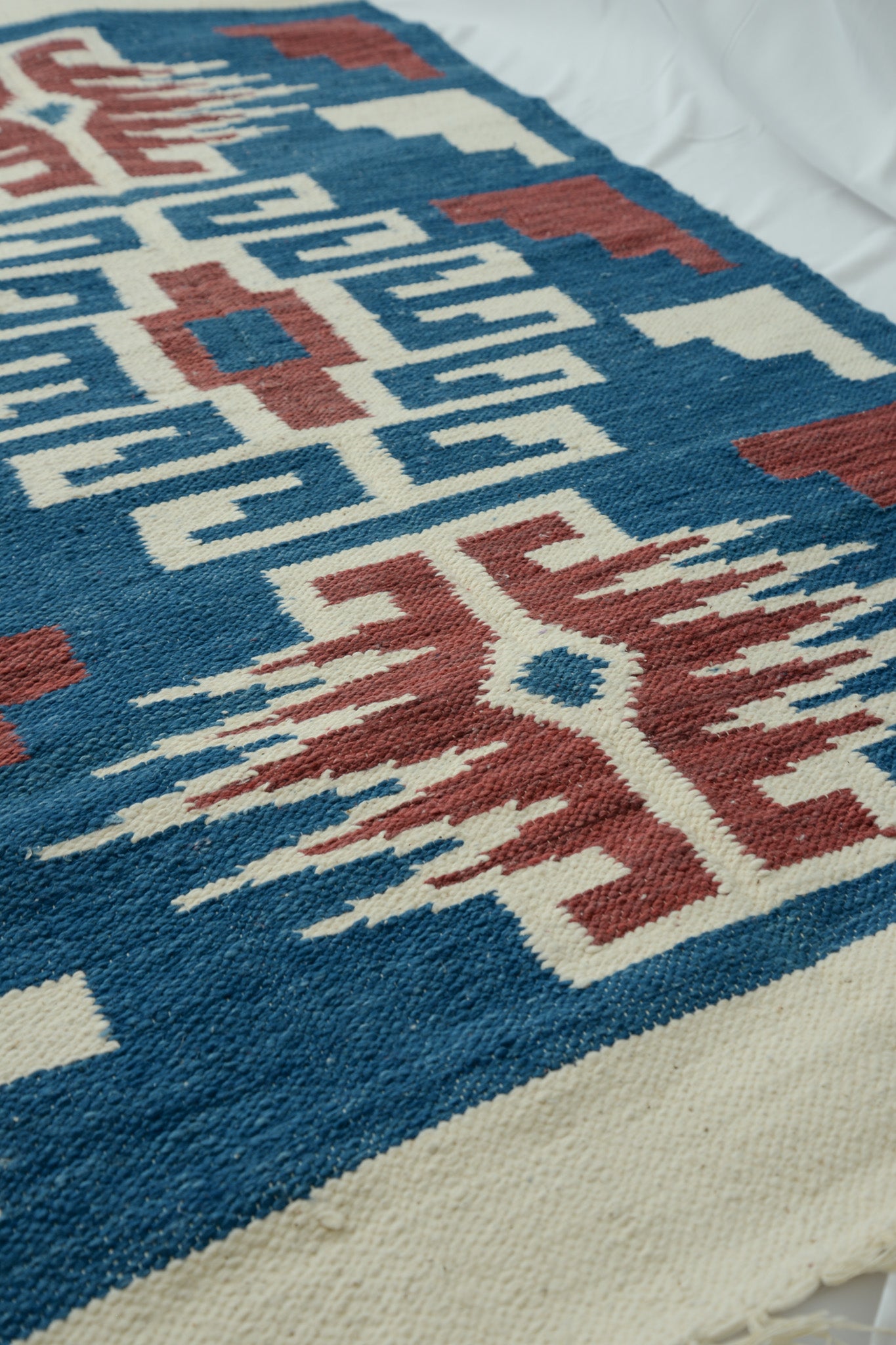 Cuento Rustic Rug M (Sample)
