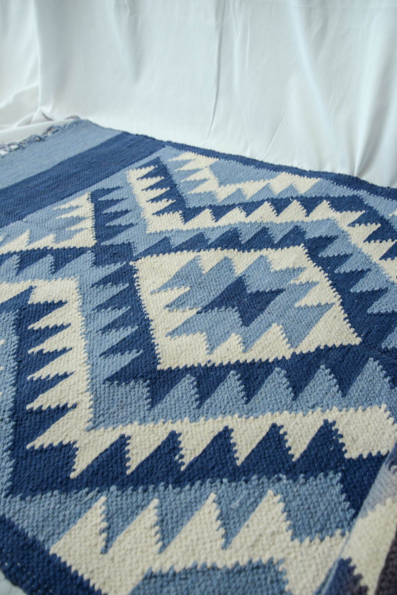 Cielo Rustic Rug M (Sample)