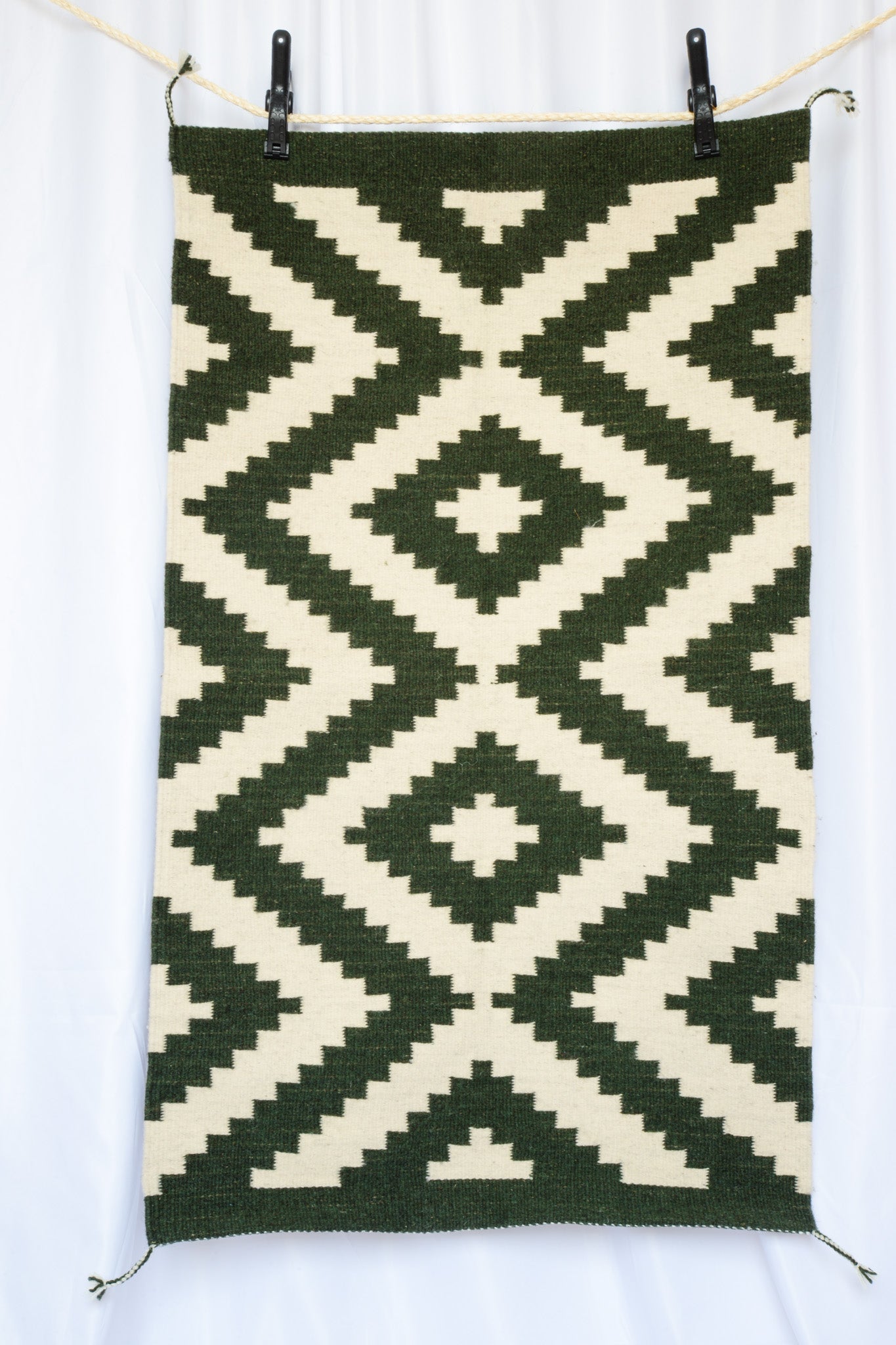 Koberec Linear Verde XS - ručně tkaný