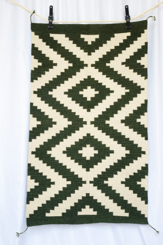 Koberec Linear Verde XS - ručně tkaný